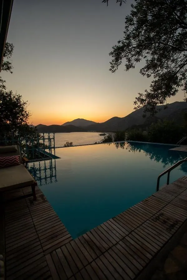 Beyaz Yunus Hotel - Adult Only Олудениз