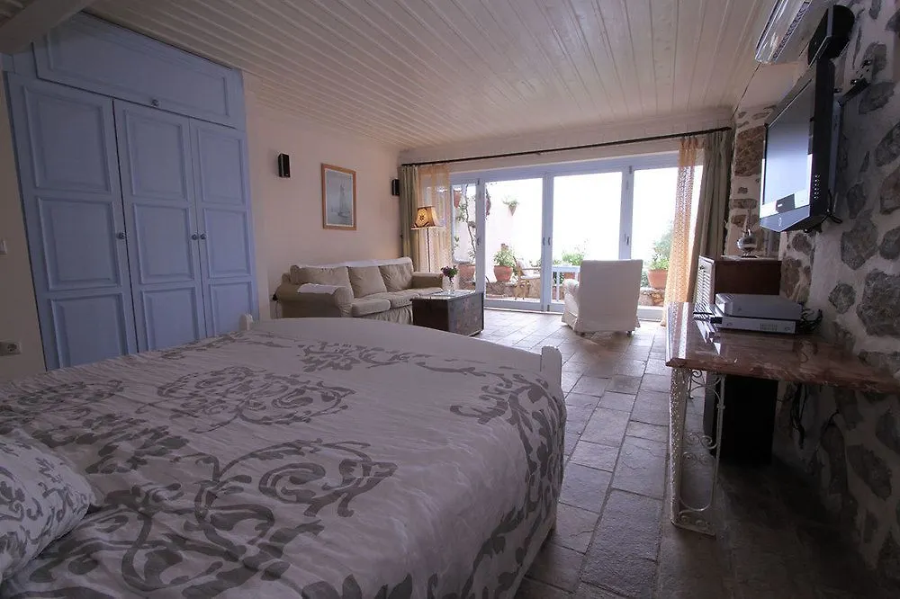 Beyaz Yunus Hotel - Adult Only Олудениз