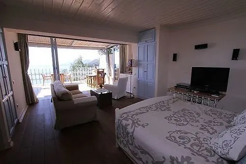 Beyaz Yunus Hotel - Adult Only Олудениз